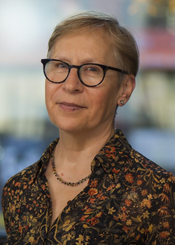 Headshot of Nancy Hirsch